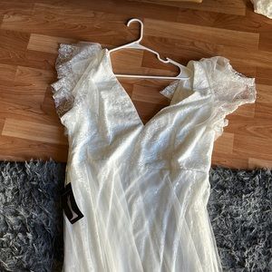 Everypretry wedding dress